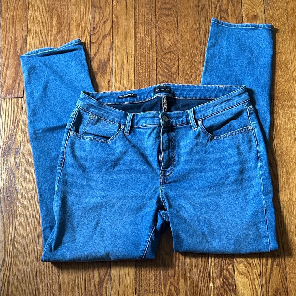 Talbots Straight Leg Jeans in Denim Blue